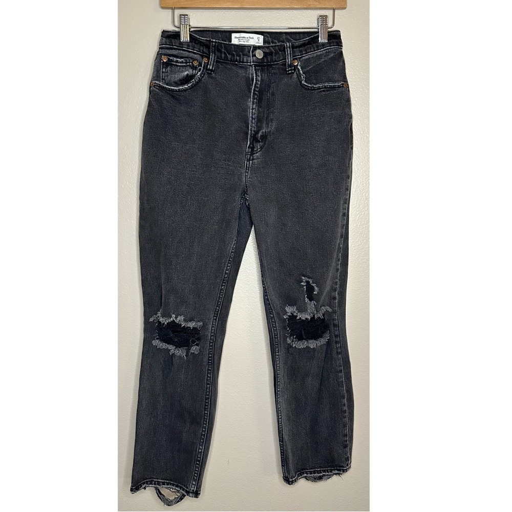 Abercrombie & Fitch The Ankle Straight Ultra High Rise Curve Love Distressed